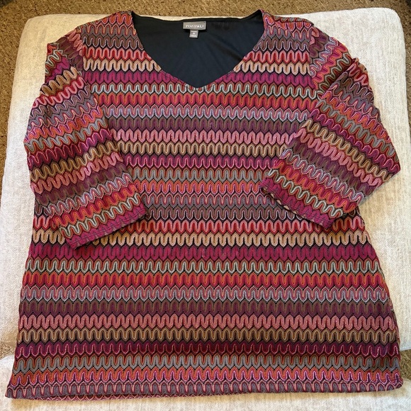 Roz & Ali Tops - Roz & Ali Pink, Burgundy & Olive Wave-Print V-Neck Top